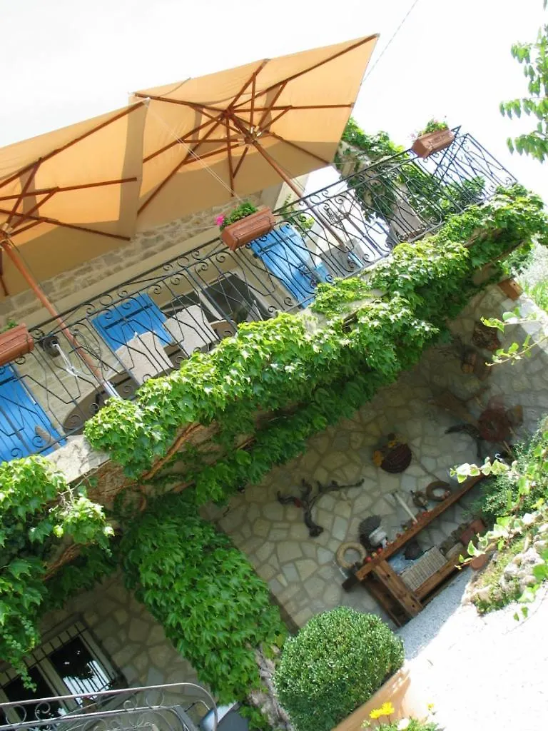 Les Cerisiers Bed & Breakfast Bedoin 0*,  France